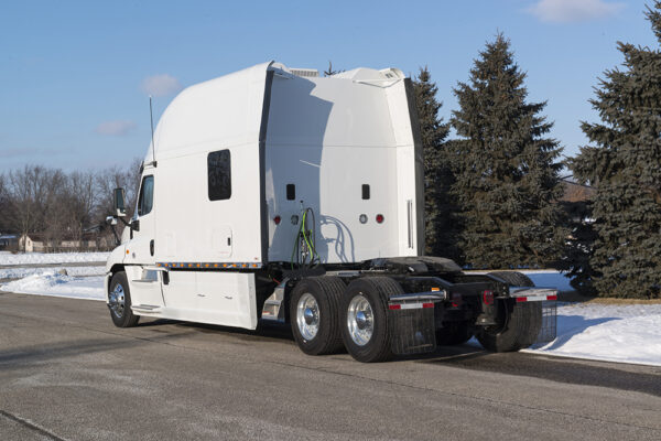 Bolt_150_inch_Platinum_Series_Sleeper_exterior5 Bolt_150_inch_Platinum_Series_Sleeper_exterior5