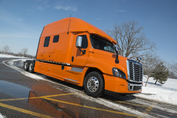 Bolt_150_inch_Platinum_Series_sleeper_orange_front_main Bolt_150_inch_Platinum_Series_sleeper_orange_front_main