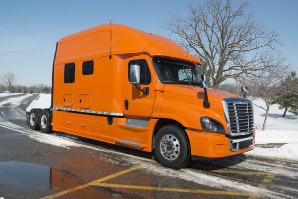 Bolt_150_inch_Platinum_Series_sleeper_orange_passenger_side Bolt_150_inch_Platinum_Series_sleeper_orange_passenger_side