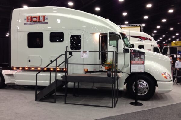 Bolt_2016_MATS_booth_Kenworth2