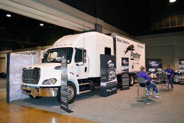 Bolt_Custom_Trucks_Expo_17_Panther-booth_96in_sleeper_0265