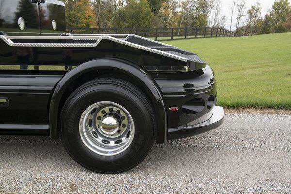 Bolt_Peterbilt_custom_crew_cab_ultra_exterior_backend3 Bolt_Peterbilt_custom_crew_cab_ultra_exterior_backend3