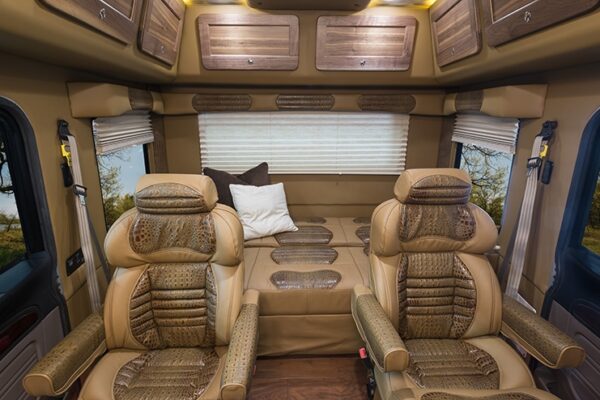 Bolt_Peterbilt_custom_crew_cab_ultra_interior_bed_down Bolt_Peterbilt_custom_crew_cab_ultra_interior_bed_down