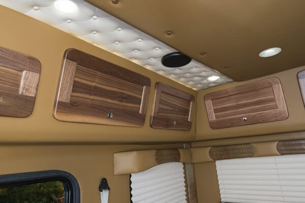 Bolt_Peterbilt_custom_crew_cab_ultra_interior_cabinets Bolt_Peterbilt_custom_crew_cab_ultra_interior_cabinets