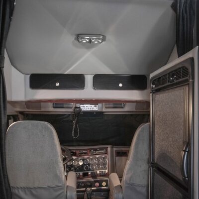 copy_0_Platinum-Series-130-Kenworth-T680-Driver-Seat3