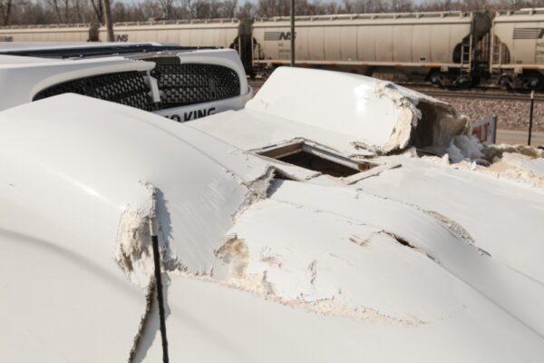 damaged-truck-roof-passanger-side