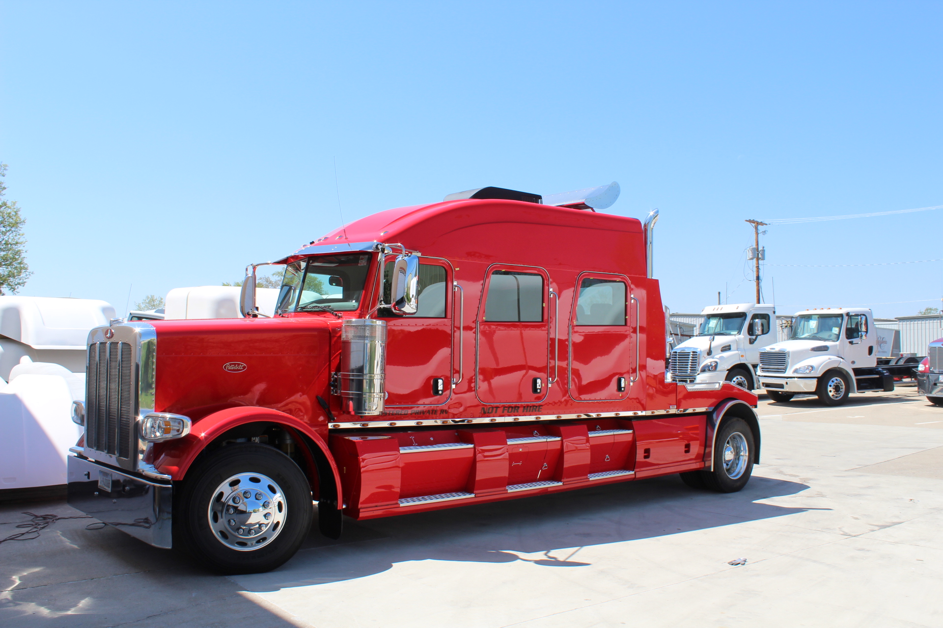 peterbilt 379 custom sleeper